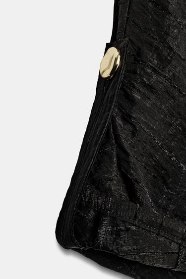 BLUSA SAFARI MANGA REMANGADA - Negro de Zara