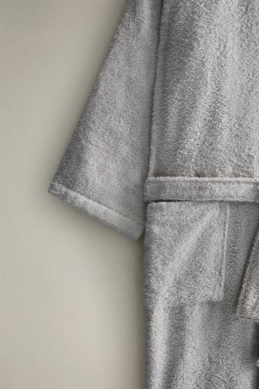 HIGH QUALITY COTTON BATHROBE (420 GXM²) - Light grey de Zara - Image 2