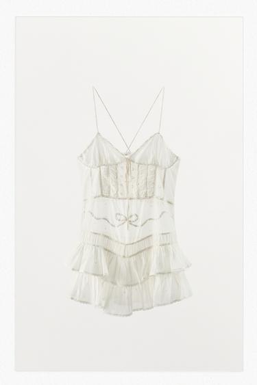 {navn} - {farge} for Zara