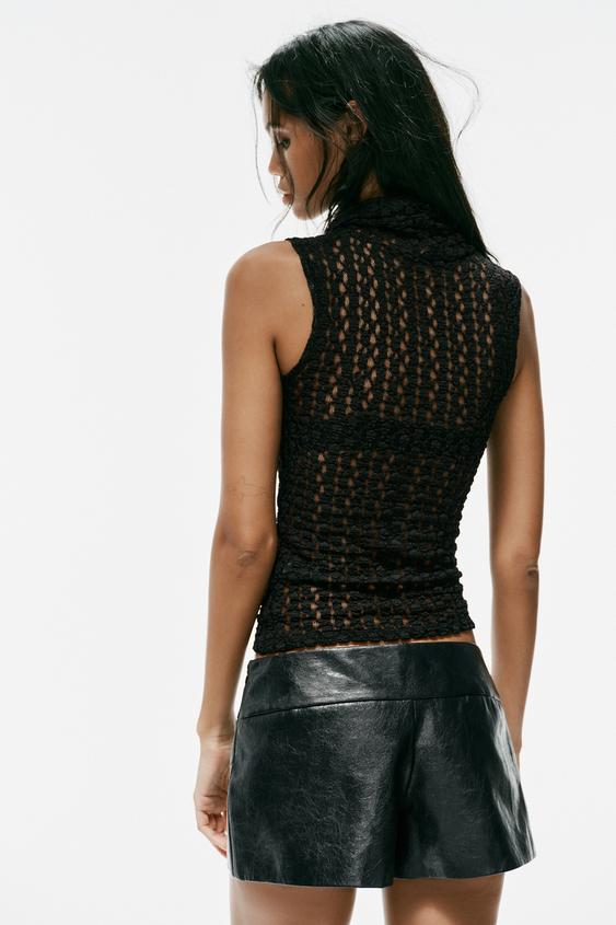 TOP EN DENTELLE À COL MONTANT - Noir de Zara - Image 4