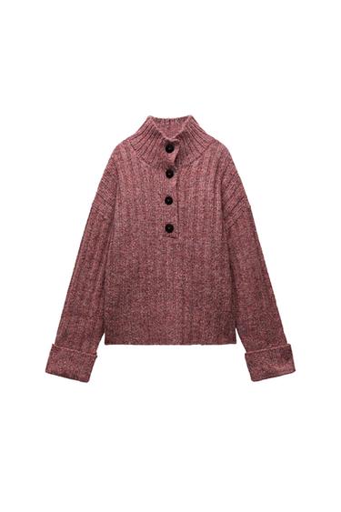 RIBBED KNIT SWEATER