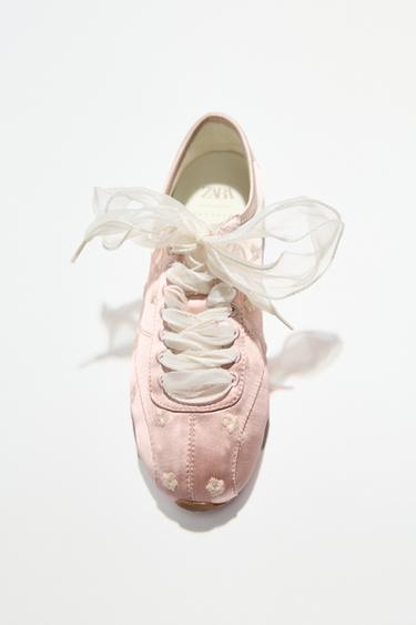 Zara SATIN-EFFECT FLORAL SNEAKERS - Pink