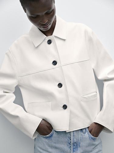 Chaqueta corta piel napa - Blanco de Zara