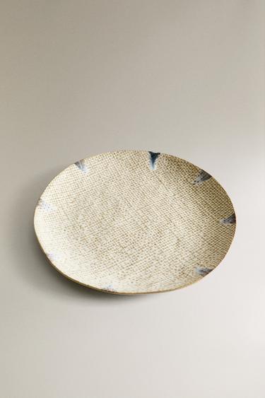 TEXTURED STONEWARE DINNER PLATE - Ecru / Blue by Zara - Image 1