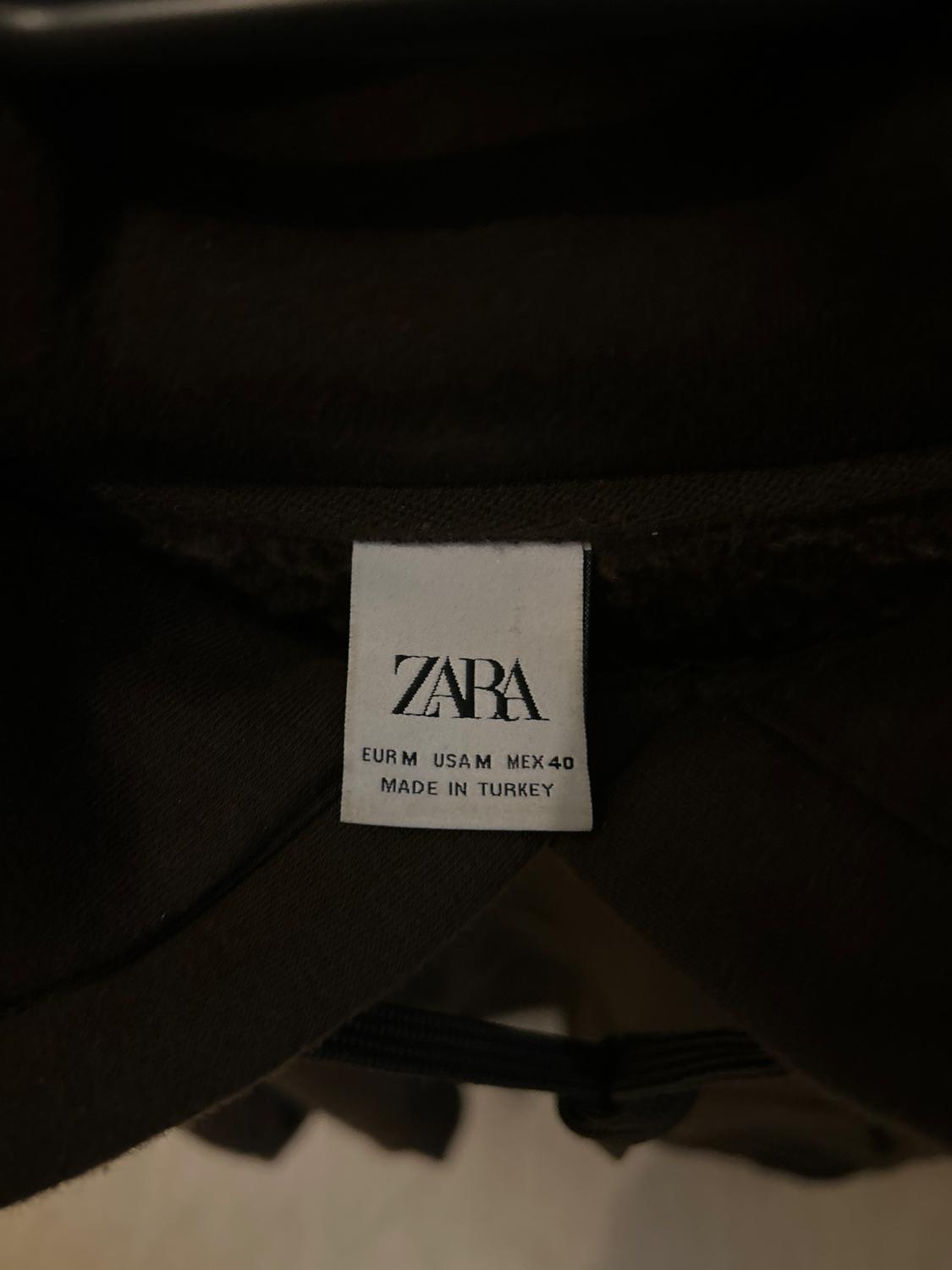 BASIC HOODIE - Image 2