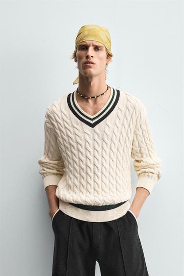 PULL STRUCTURÉ À TORSADES - Écru de Zara - Image 1