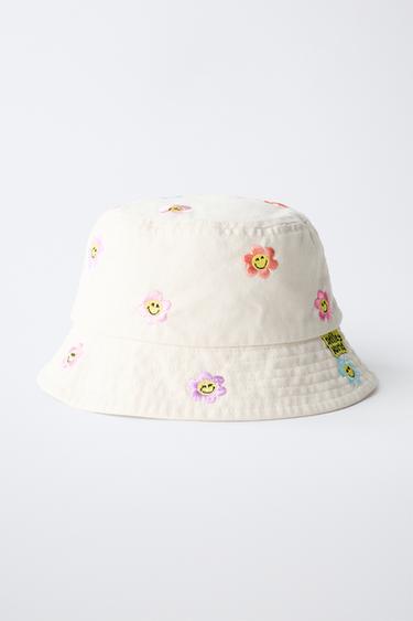 SMILEYWORLD ® EMBROIDERED FLOWER BUCKET HAT - White by Zara - Image 1