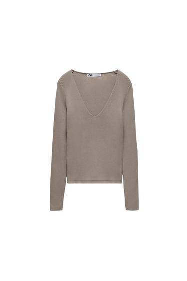 RIBBED KNIT SWEATER