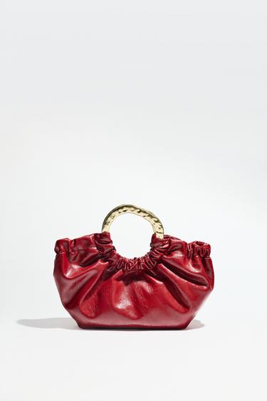 SACA DE MANO FRUNCIDA - Rojo de Zara