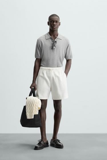 BERMUDA REGULAR FIT ESTRUCTURA - Blanco roto de Zara - Imagen 0