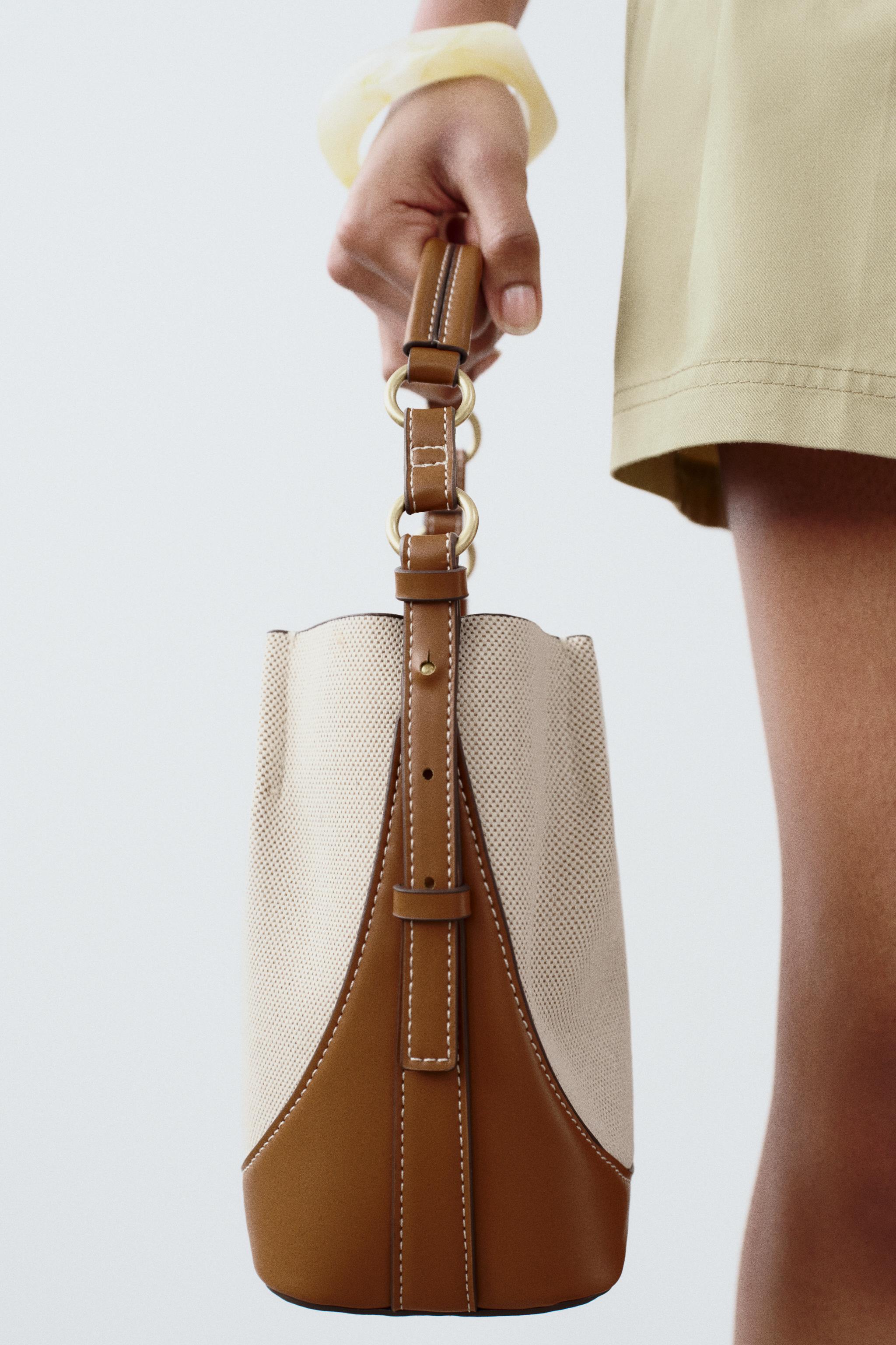 TOPSTITCH CANVAS BUCKET BAG Dark tan ZARA United States