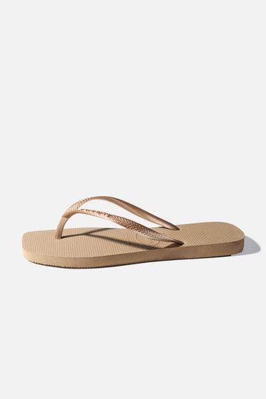 HAVAIANAS ® x ZARA SANDALS - camel by Zara