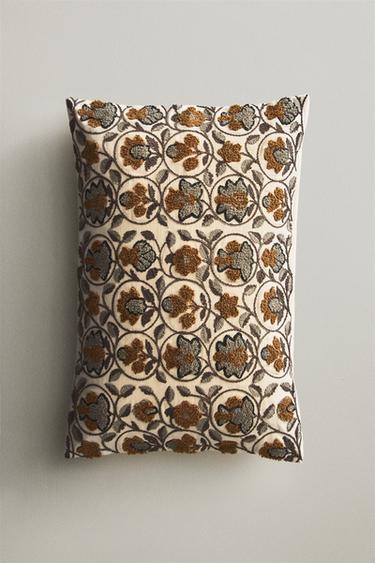 TUFTING CUSHION COVER - Mustard by Zara