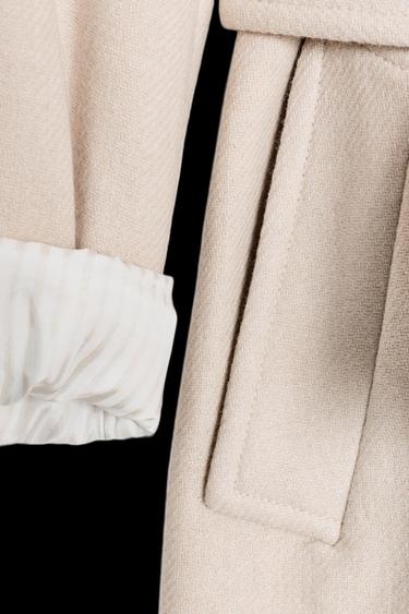 ABRIGO LARGO CINTURÓN CON LANA - Beige de Zara