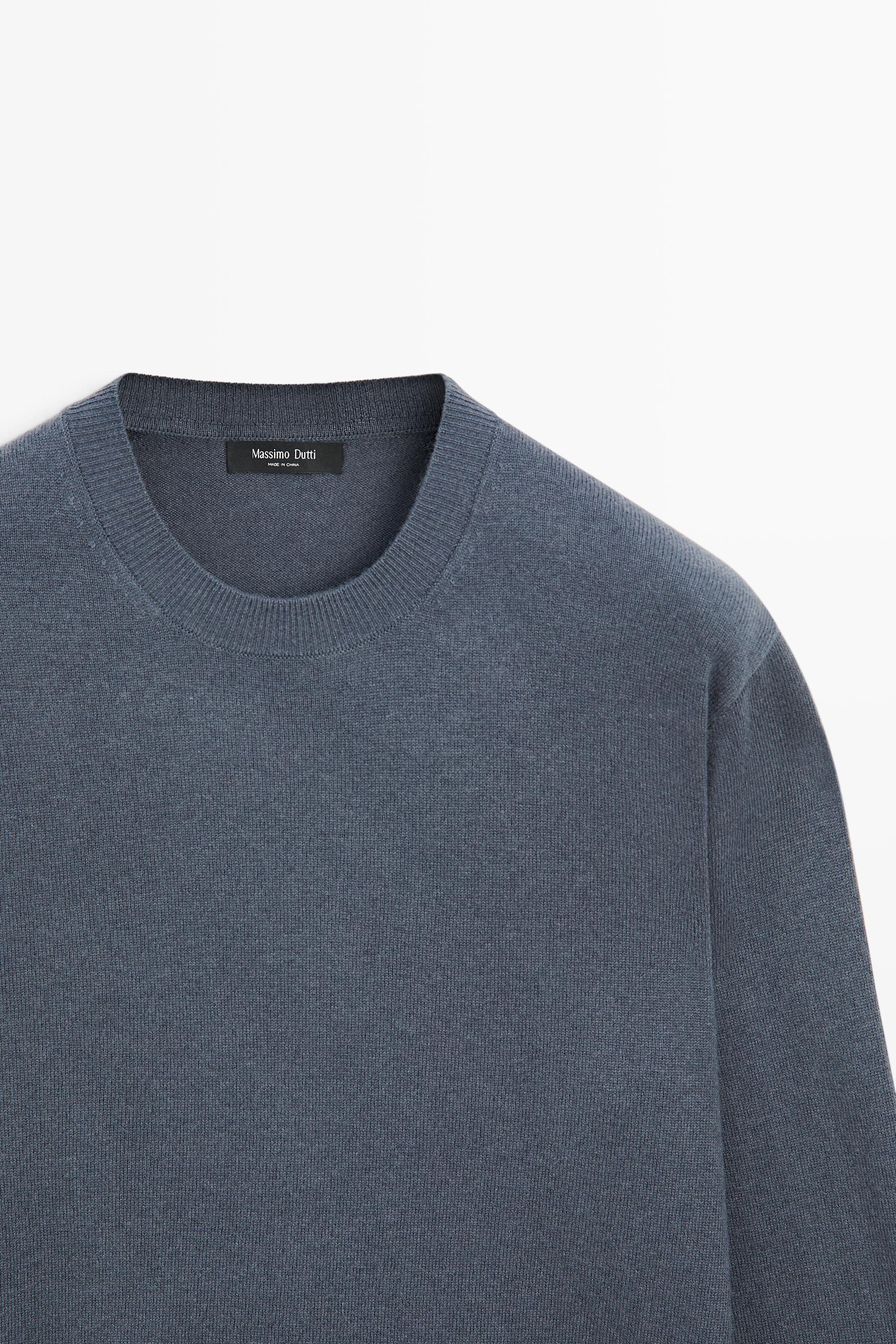 Wool blend round neck knit sweater — Dusty blue