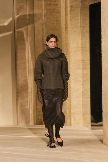 Cashmere wool ribbed knit sweater - LIMITED EDITION — 205 1