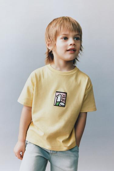 T-SHIRT WITH TAG APPLIQUÉ - Yellow by Zara