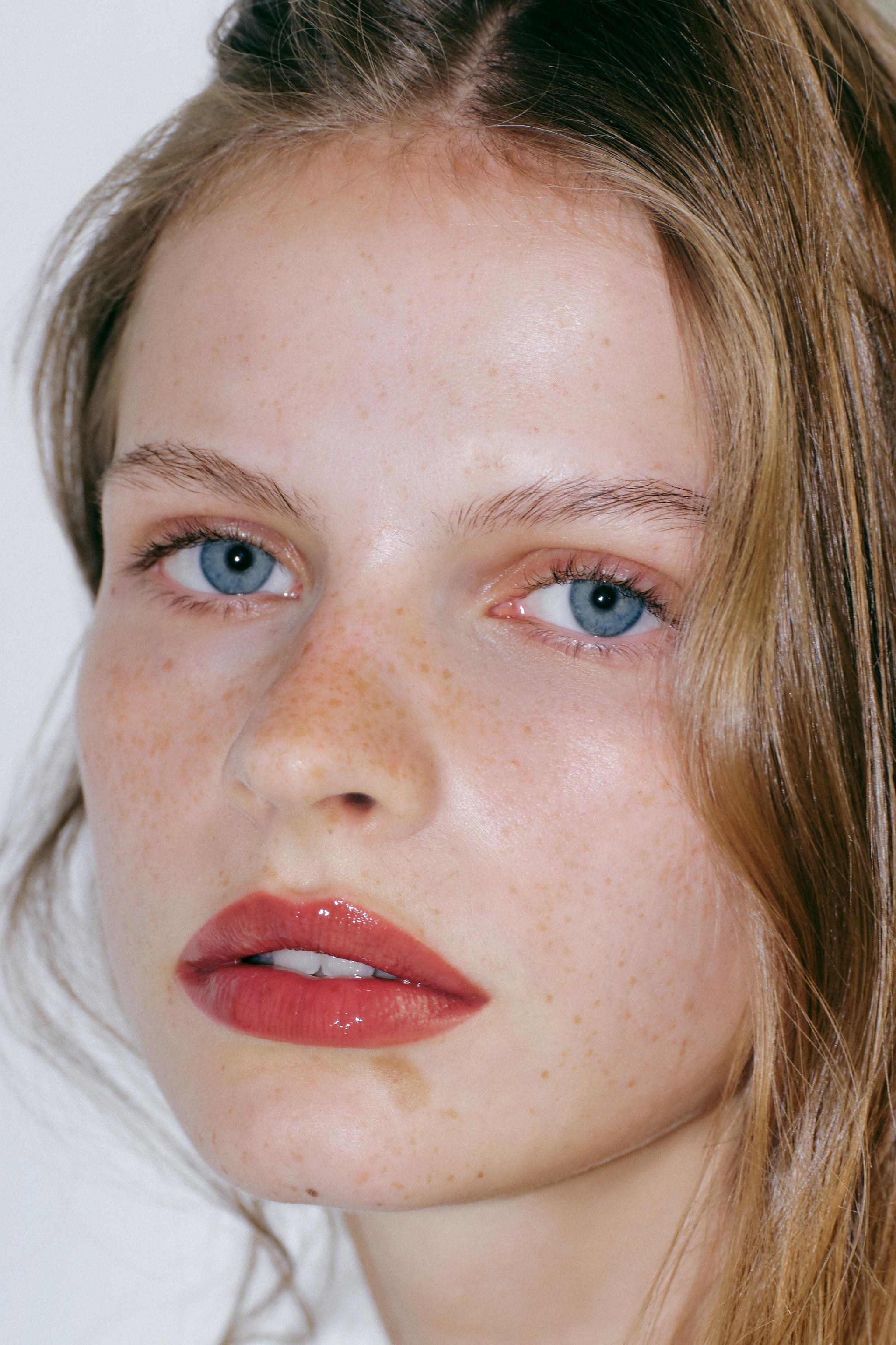 ZARA COOL CLICK LIP GLOSS LYCHEE