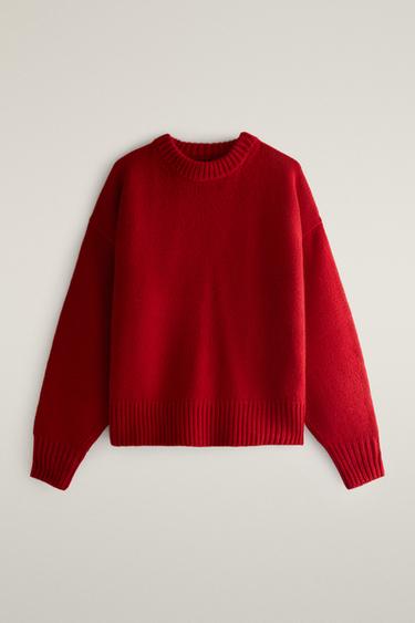 PULLOVER AUS SCHURWOLLE MIT RUNDHALSAUSSCHNITT UND SCHLAUCHSCHAL - Dunkelrot von Zara