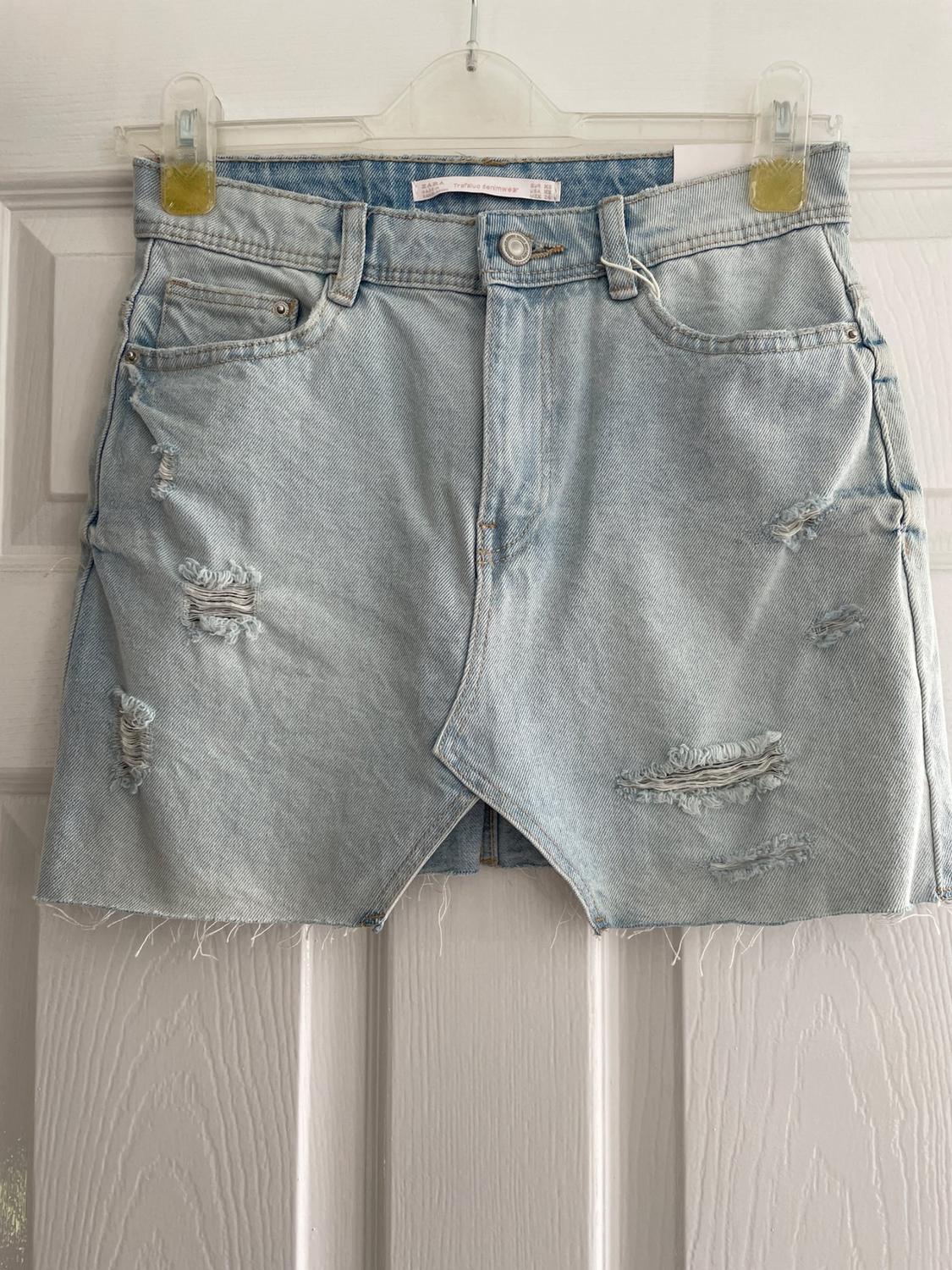 RIPPED DENIM MINI SKIRT
