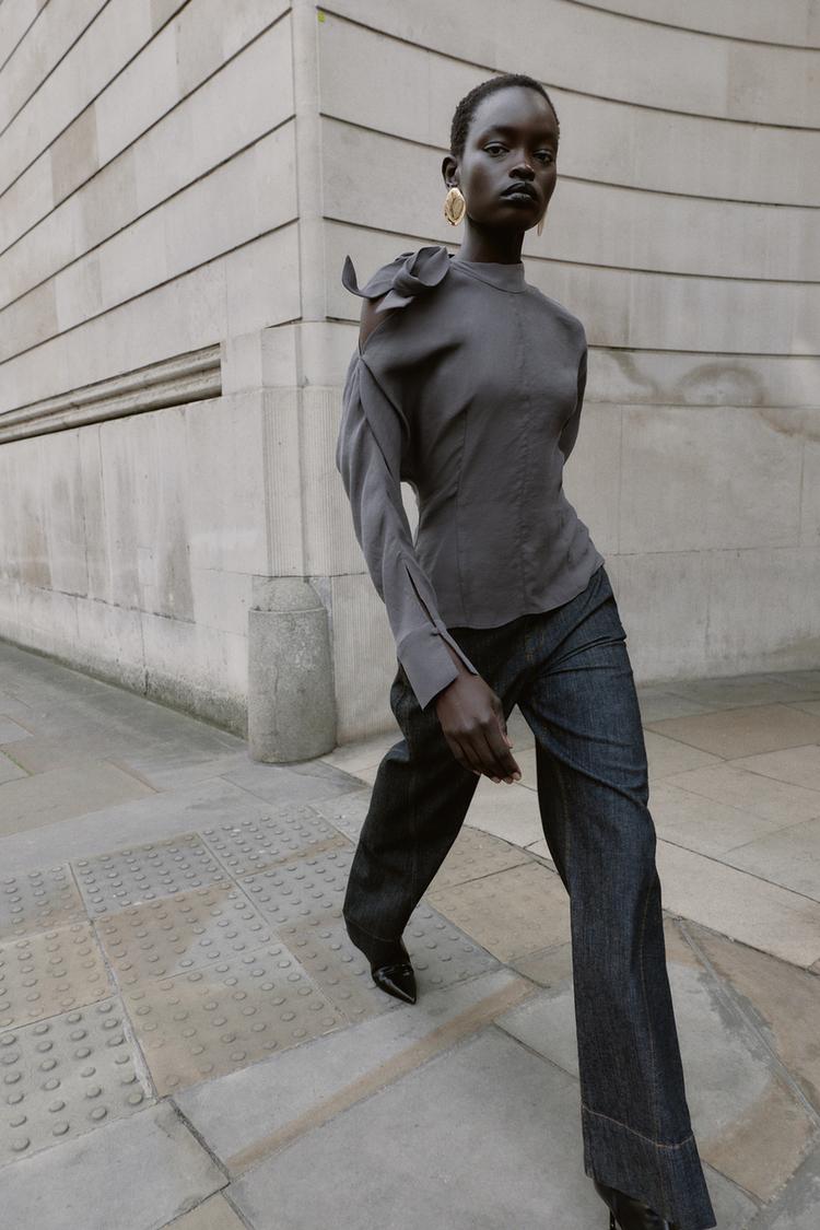 Voyaga etgan onalarning qol ishlari Dildos bilan rus anal jinsiy aloqa onlayn