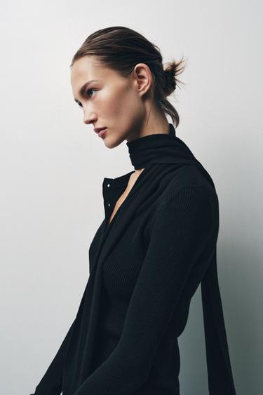 GILET EN MAILLE CÔTELÉE AVEC ÉCHARPE - Noir de Zara