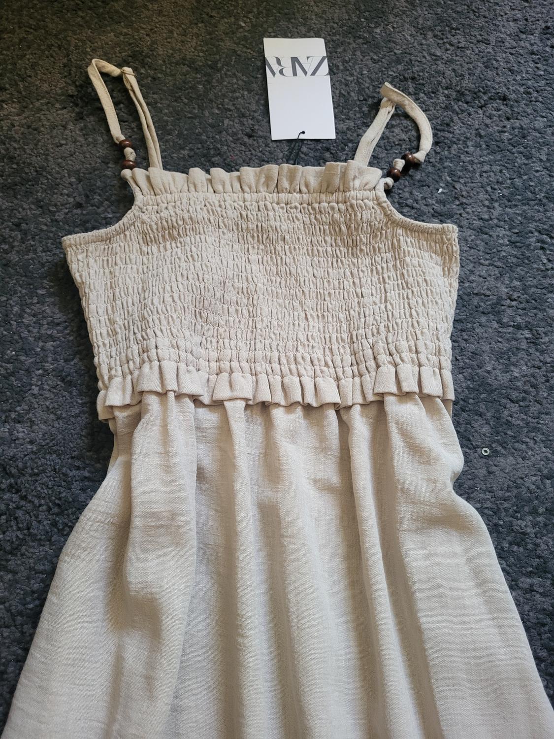 MIDI DRESS WITH SMOCKED DETAIL - Image 3