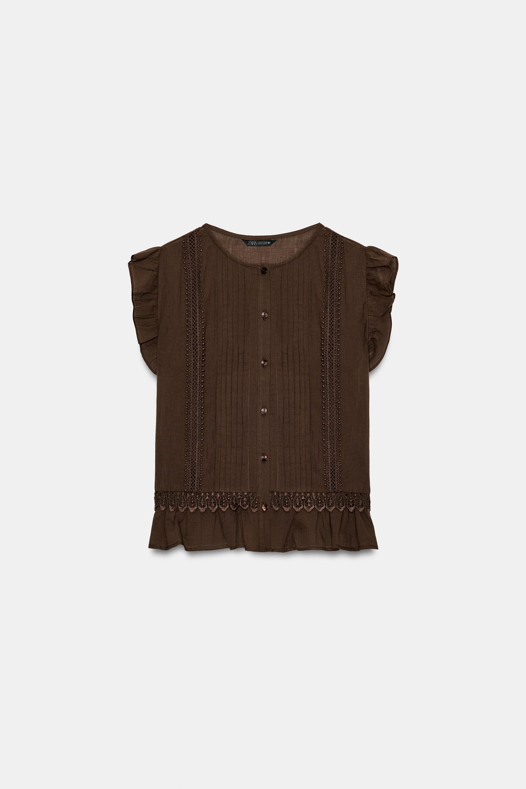 RUFFLED LACE BLOUSE