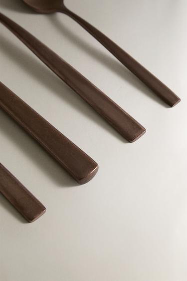 SET CUBIERTOS 4 PIEZAS ACERO VINTAGE - Cobre de Zara
