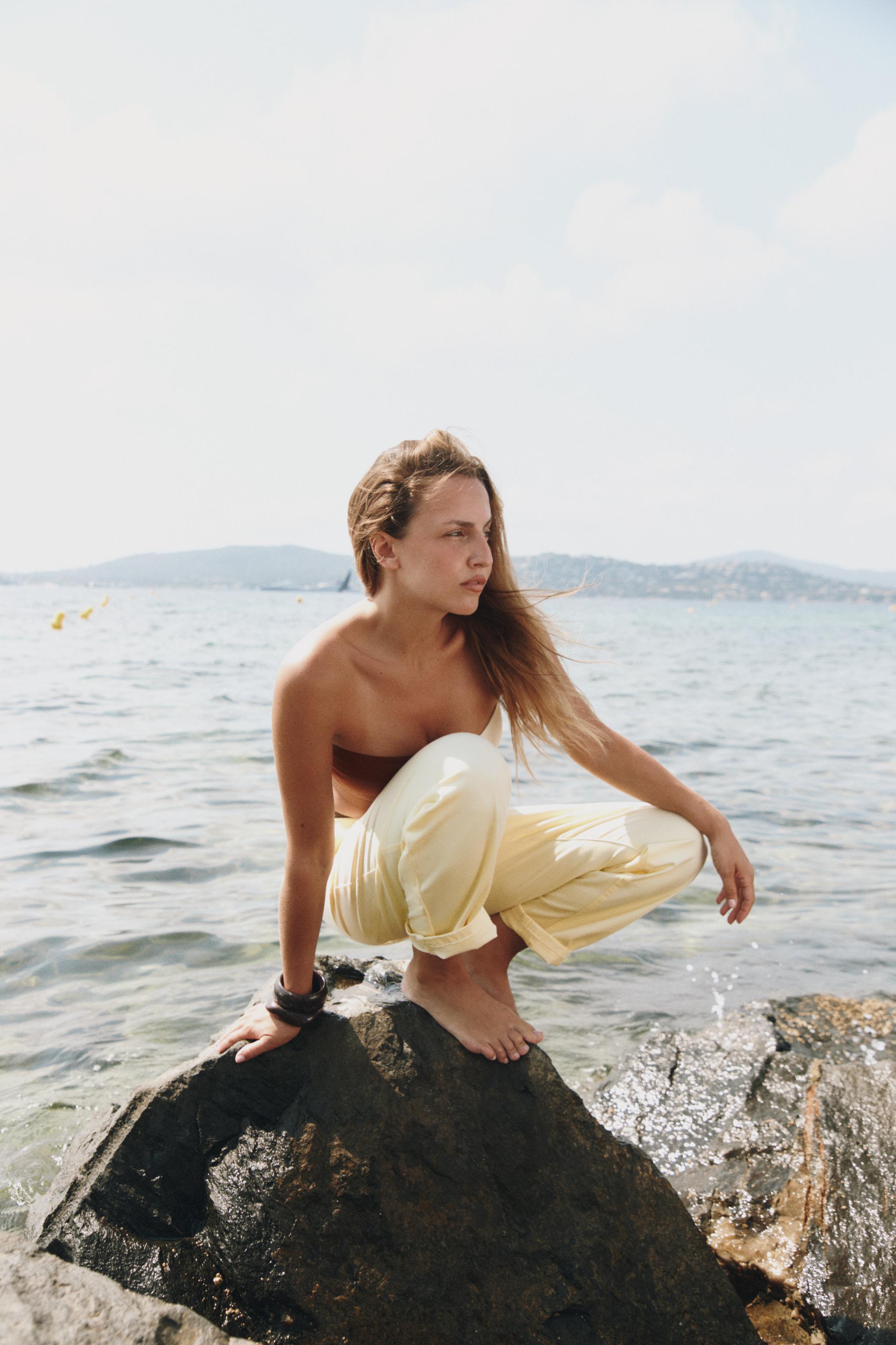 BRAIDED BELTED CHINO PANTS