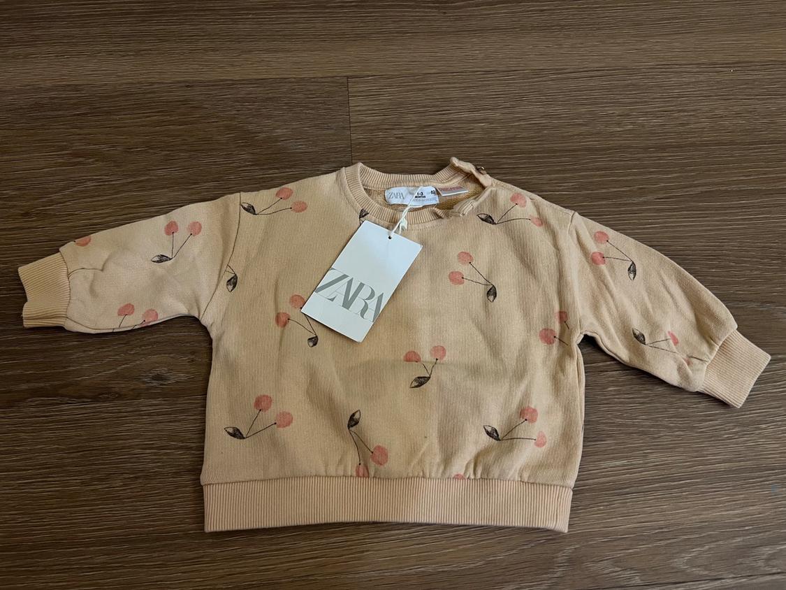 CHERRY SWEATSHIRT