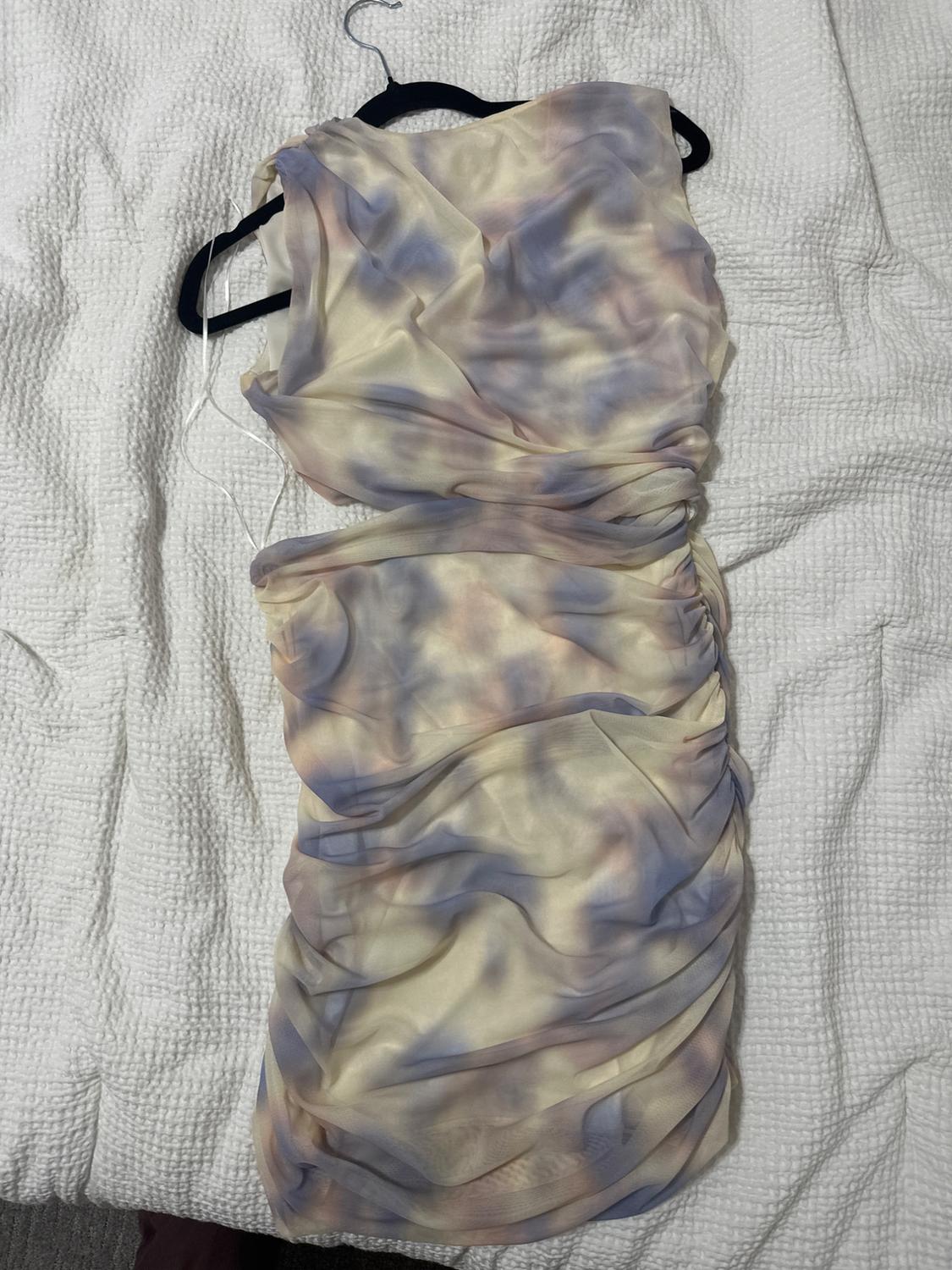 VESTIDO TUL ESTAMPADO CUT OUT - Image 2