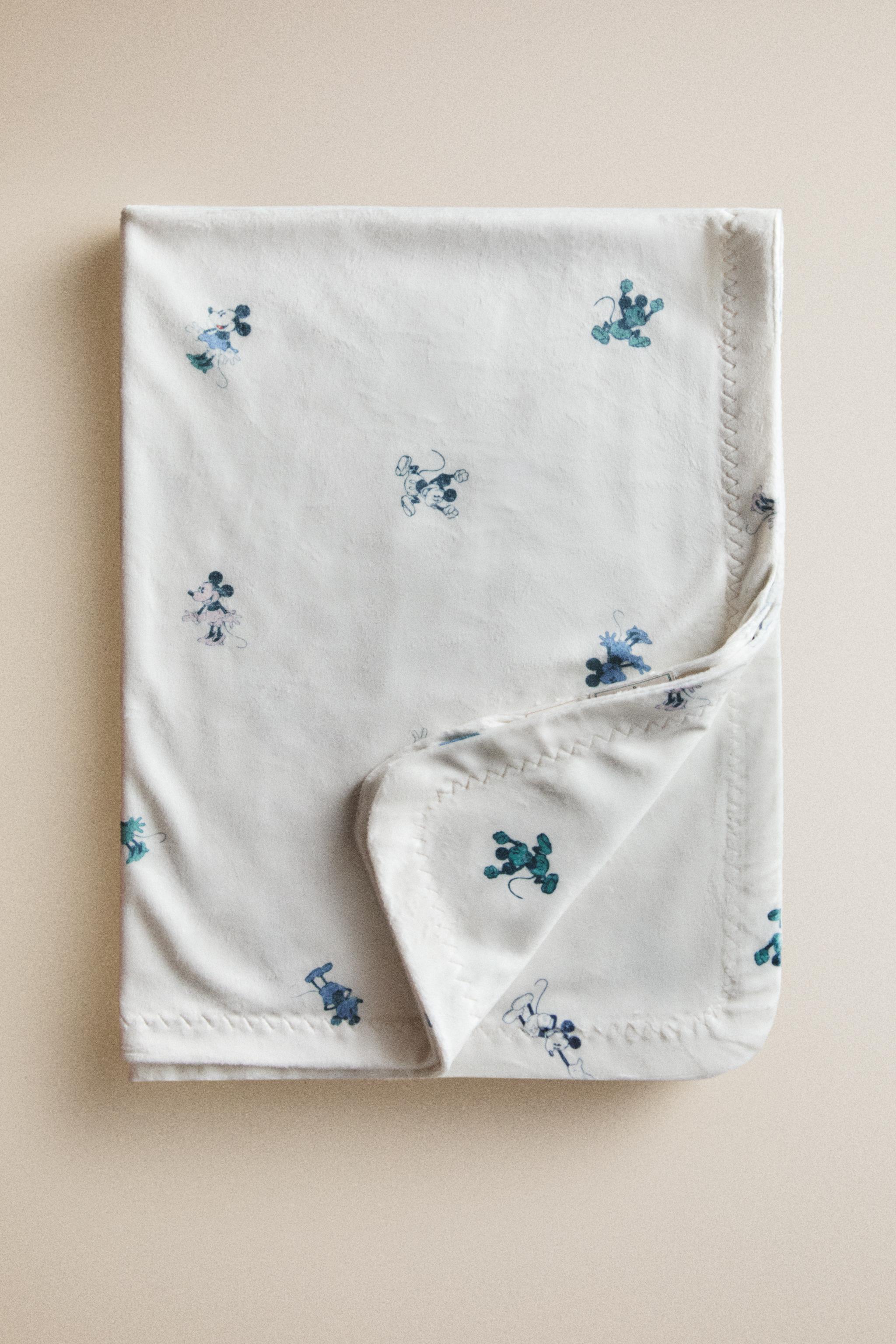 MICKEY & MINNIE ©DISNEY BABY BLANKET