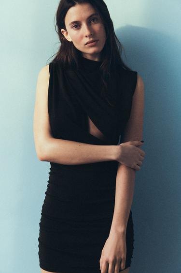 SHORT DRESS WITH CUT-OUT DETAIL - Black by Zara