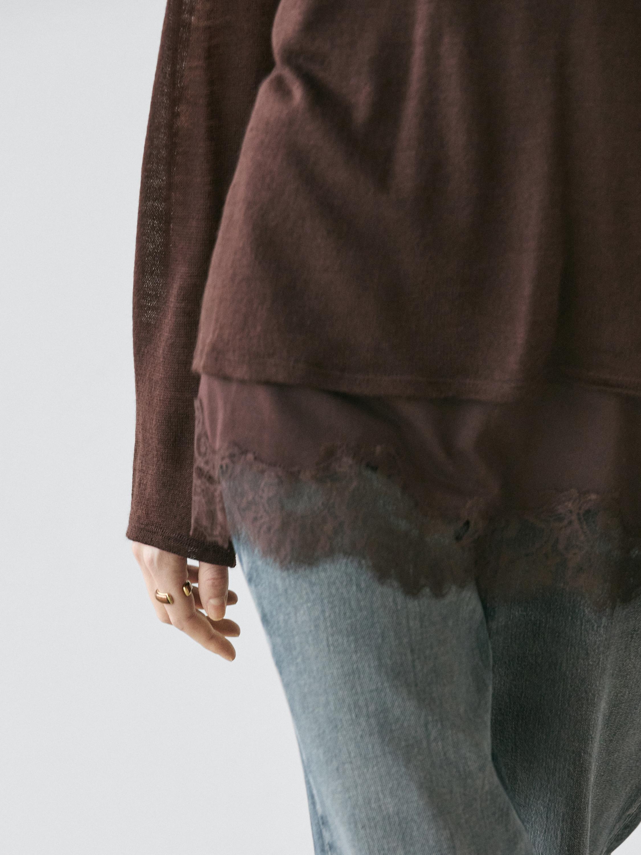Long sleeve T-shirt with lace detail