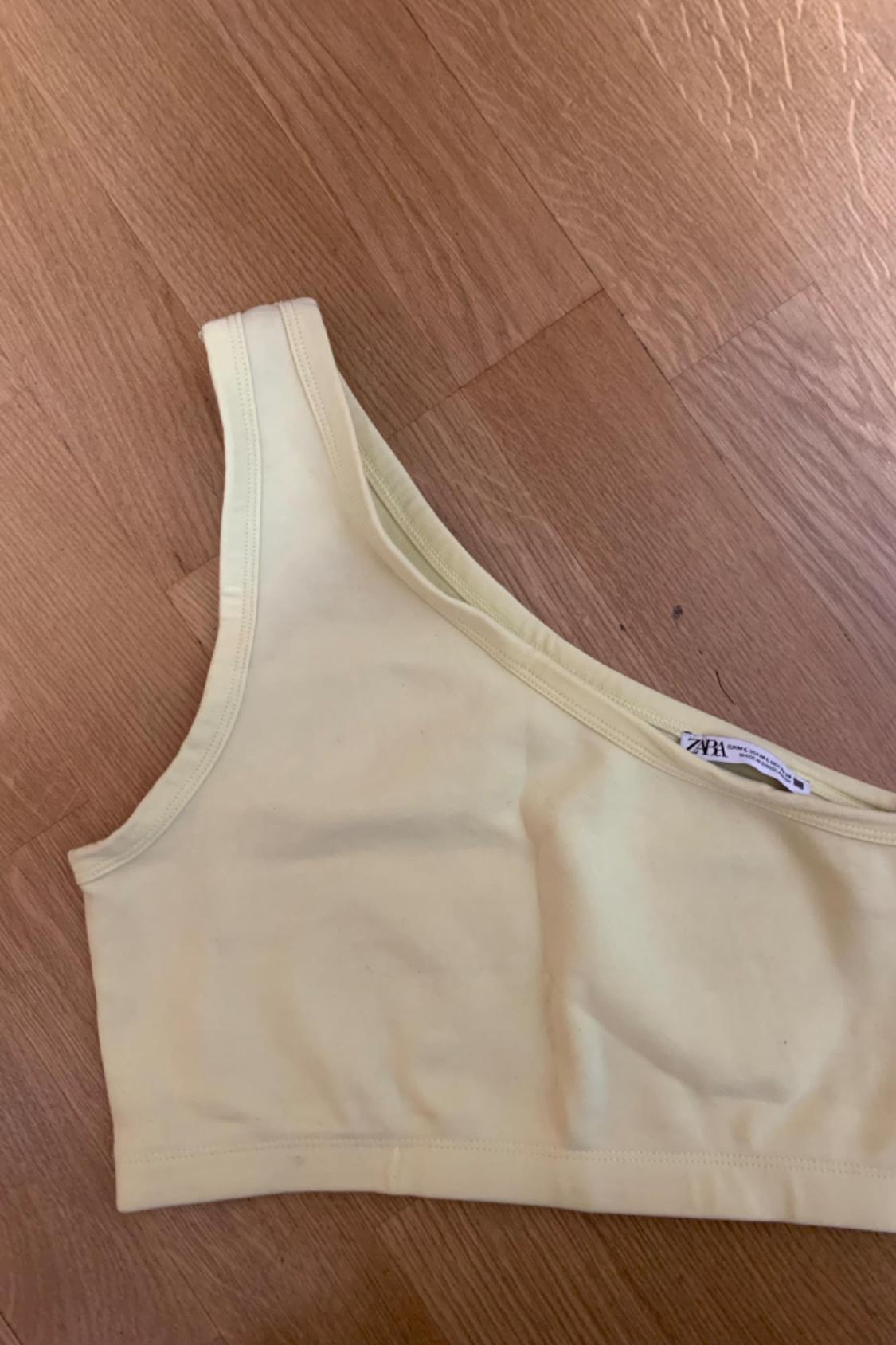 ASYMMETRIC SEAMLESS TOP