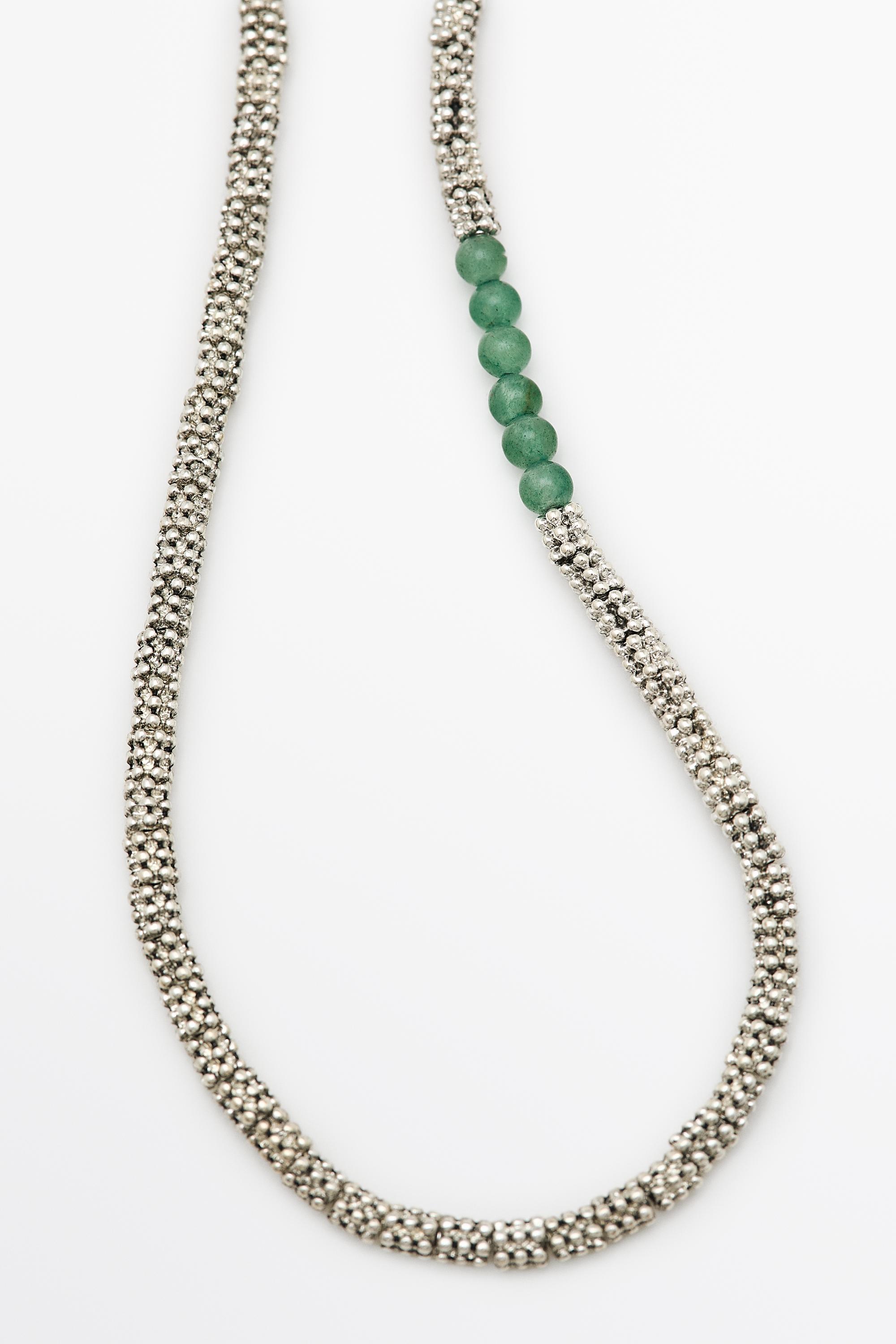 Mixed bead detail necklace