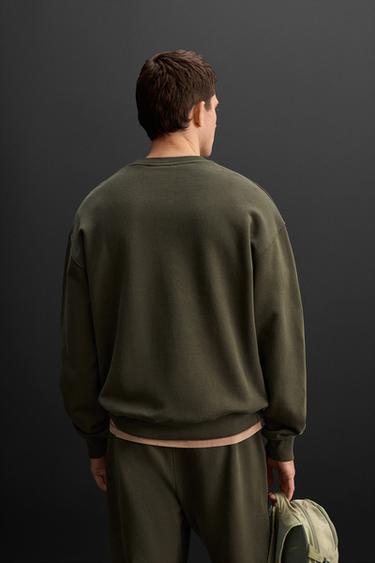 ROUND NECK SWEATSHIRT - GREEN by Zara - Image 2