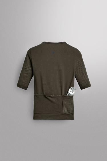 تيشرت الطبقة الأولى GRAVEL - بني/ توبو الخاص بـ Zara