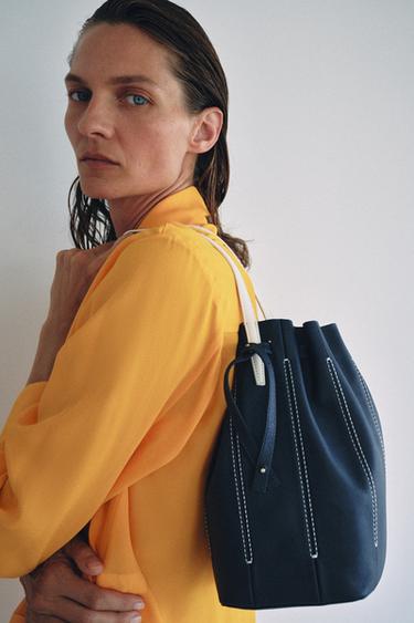 Bolsa de hombro de cuero