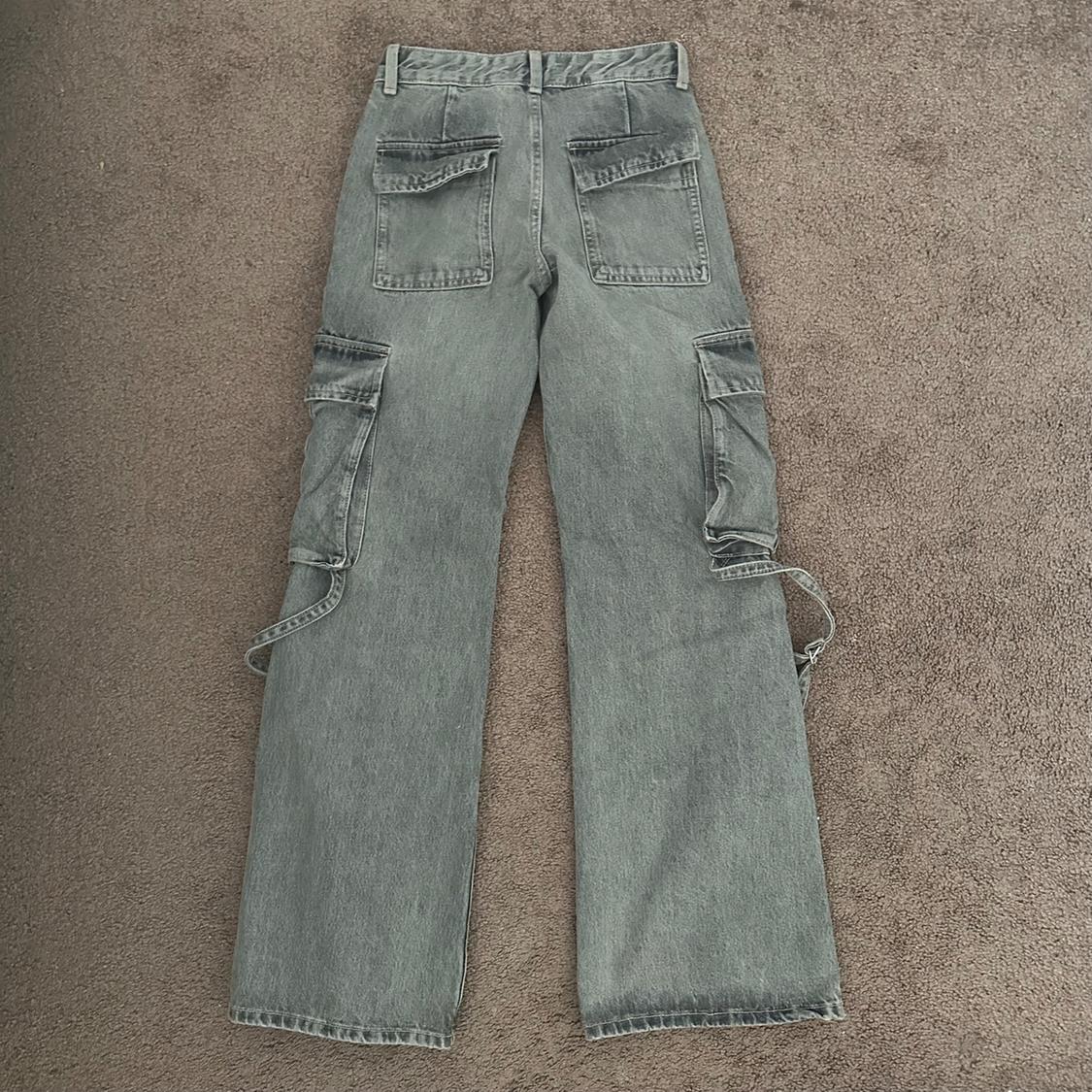 MIDRISE TRF CARGO JEANS - Image 2