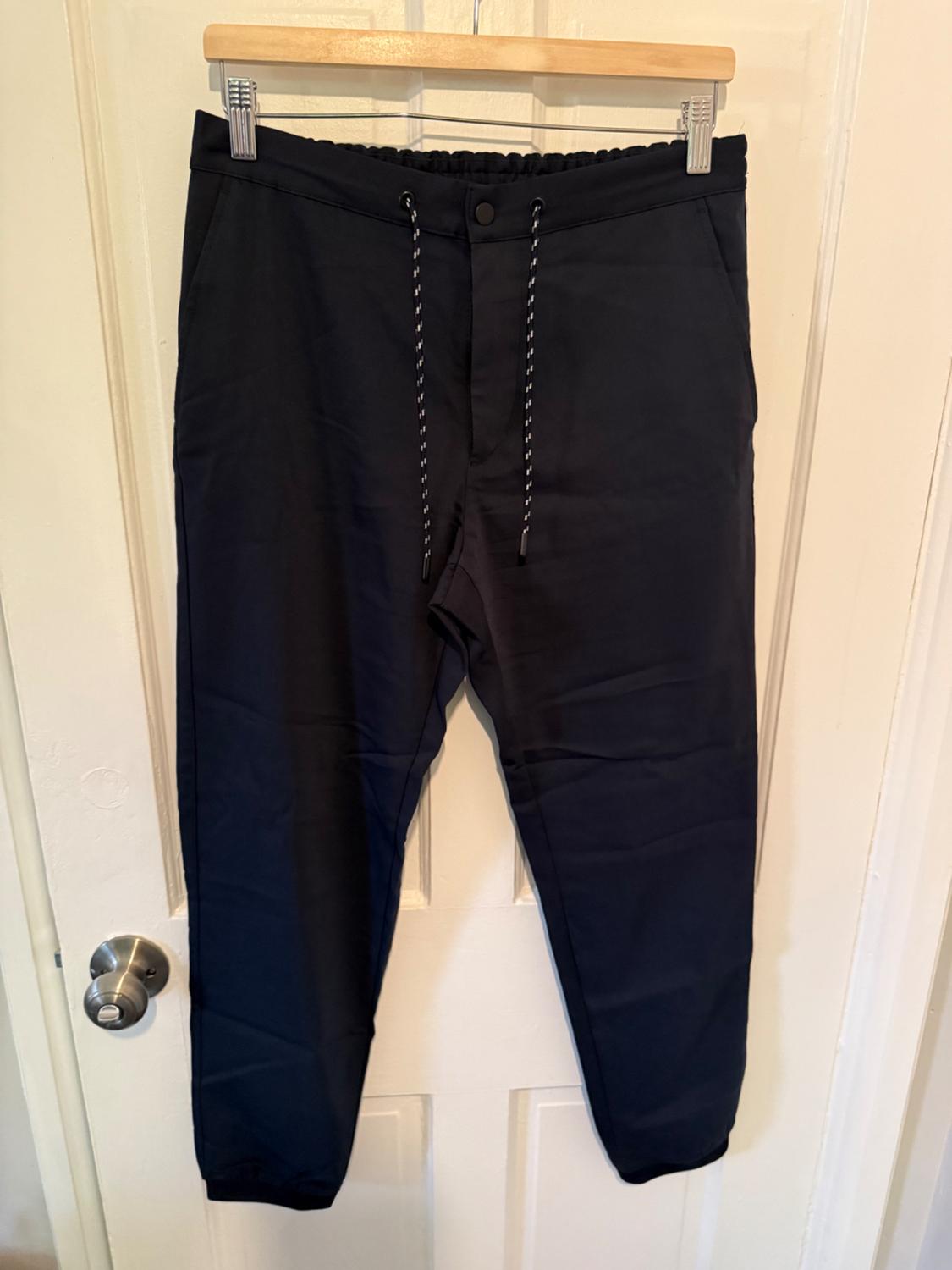 PANTALÓN JOGGER SLIM FIT