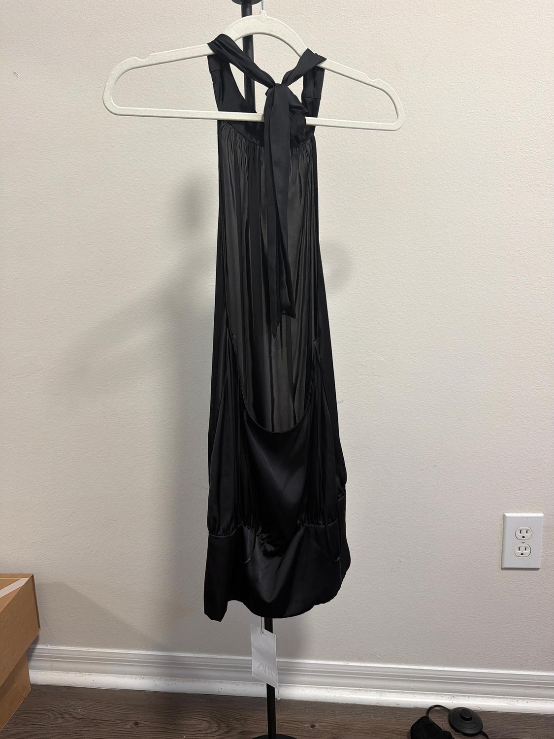 SATIN HALTER TOP - Image 3