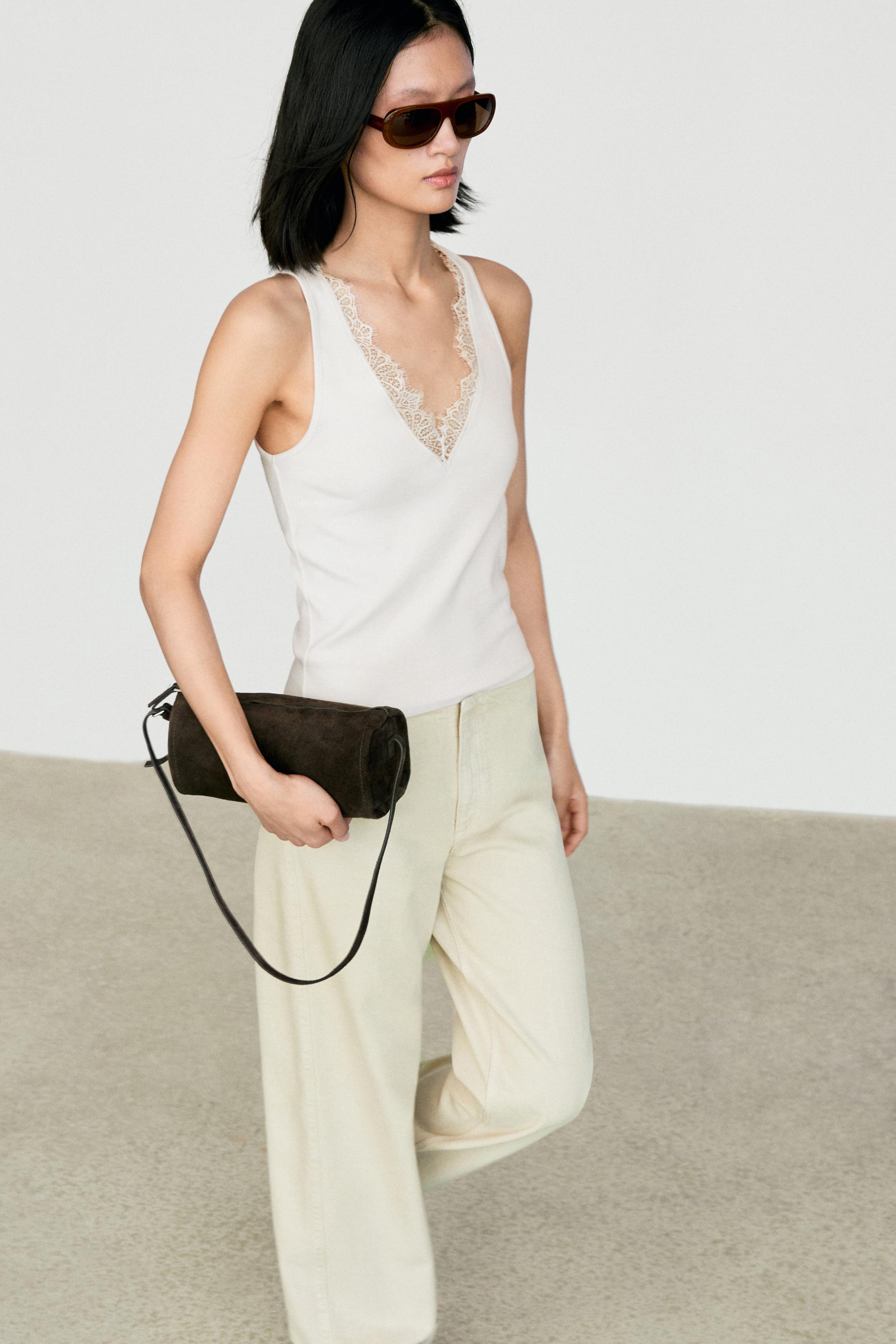 V-neck lace trim camisole top — Ecru