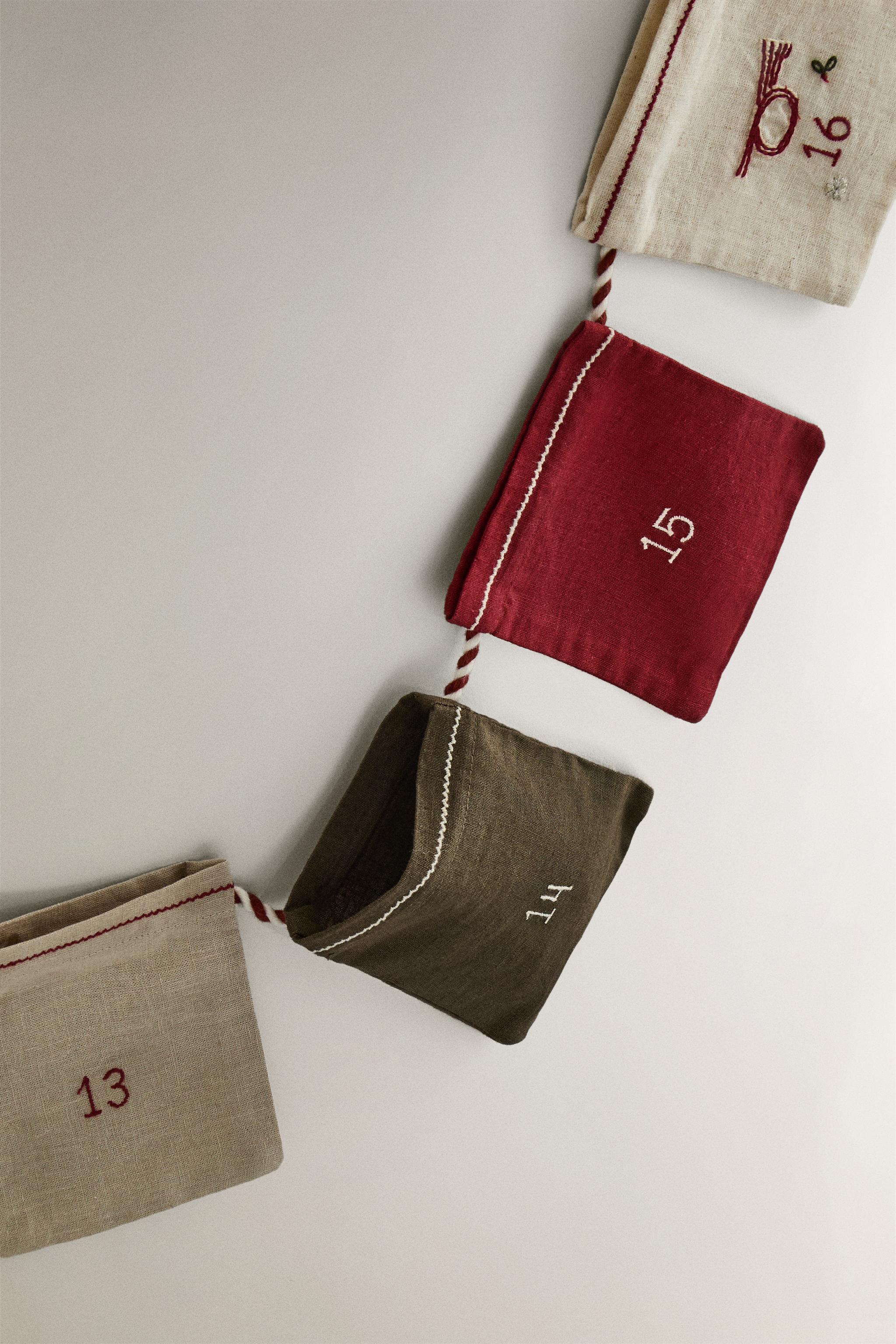 CHRISTMAS EMBROIDERED ADVENT CALENDAR GARLAND