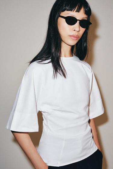 CAMISETA BOTONES ESPALDA - Blanco de Zara