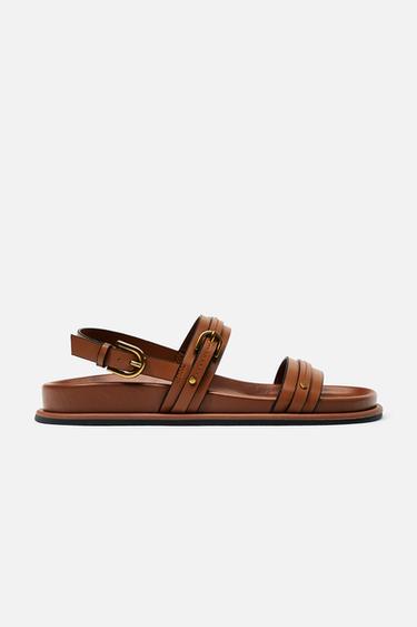 SANDALIA HEBILLA - Marrón de Zara