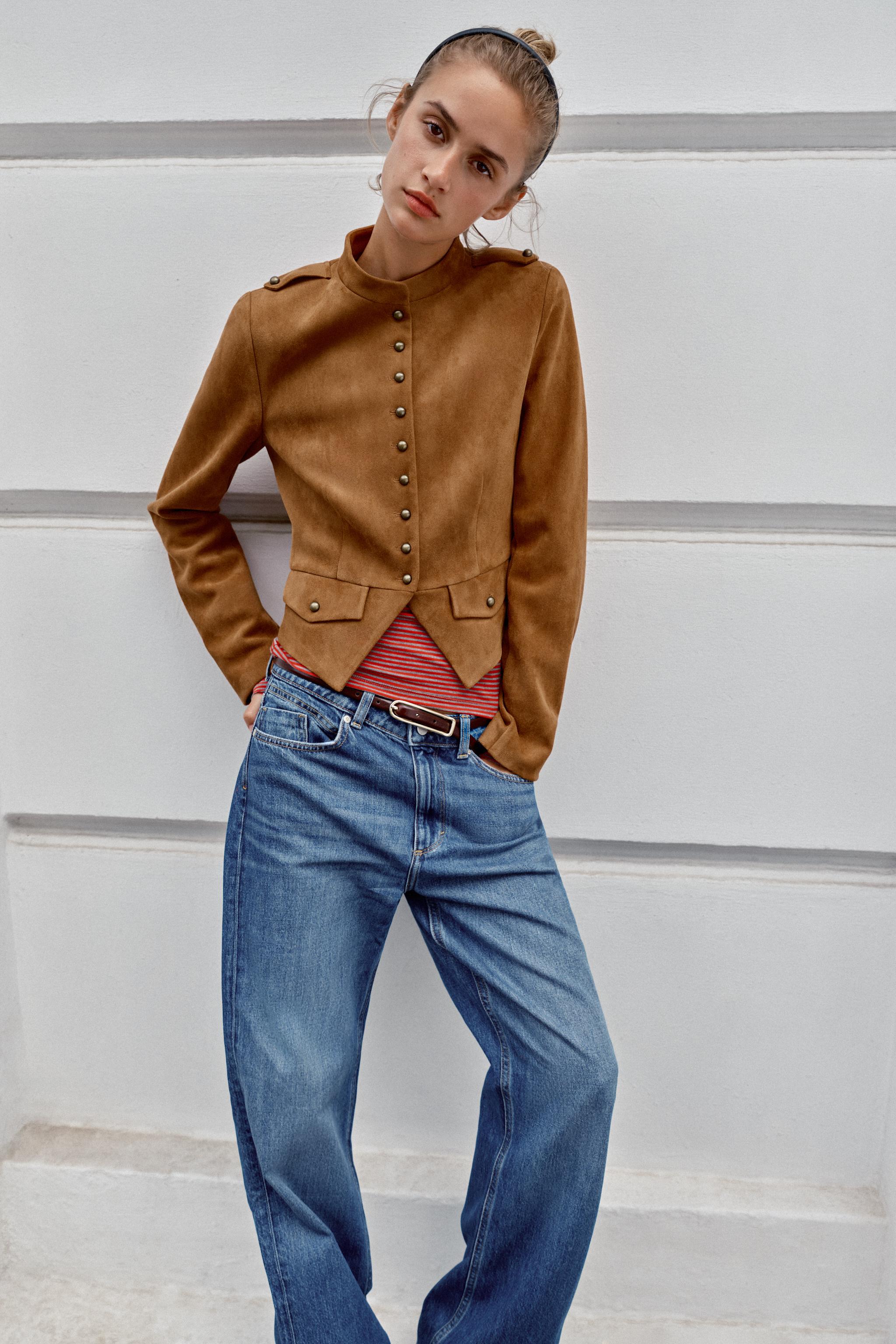 BLOUSON COURT À BOUTONS