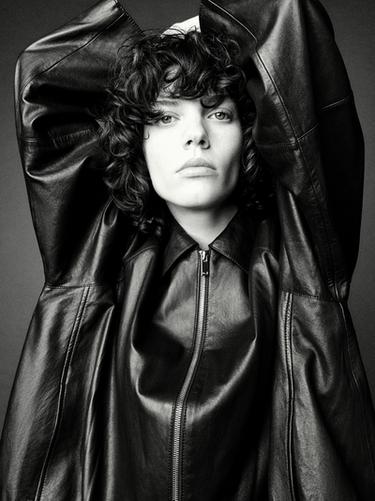 Cazadora oversize piel napa - Negro de Zara