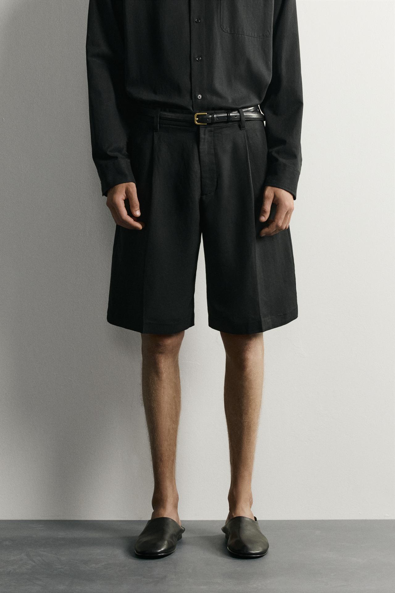 TEXTURED PLEATED SUIT SHORTS — Black
